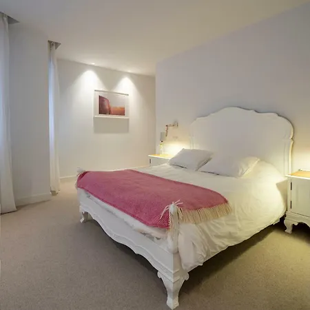 Great Location & 130m2! Guggenheim & Parking