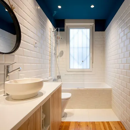 Апартаменты Great Location & 130m2! Guggenheim & Parking