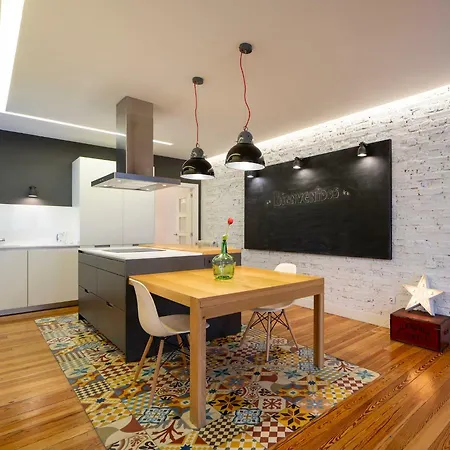 Great Location & 130m2! Guggenheim & Parking Apartment