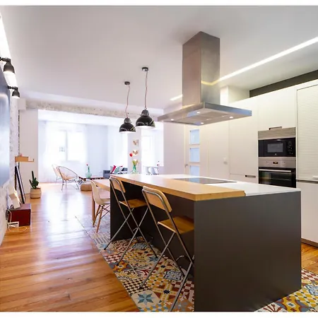 Great Location & 130m2! Guggenheim & Parking