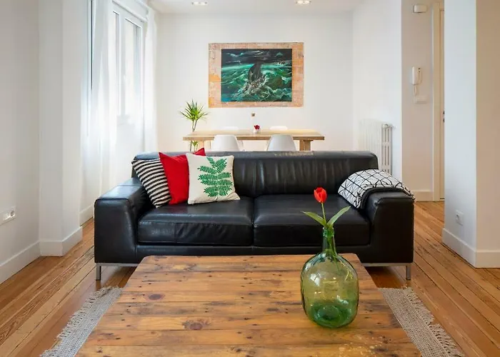 Great Location & 130m2! Guggenheim & Parking *